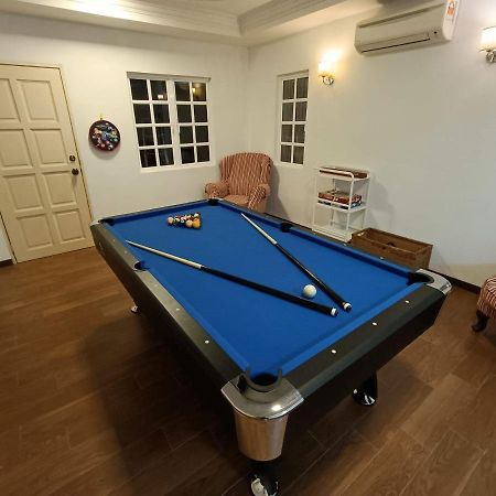 Homestay Laman Nuri, Kota Damansara Petaling Jaya Exteriér fotografie