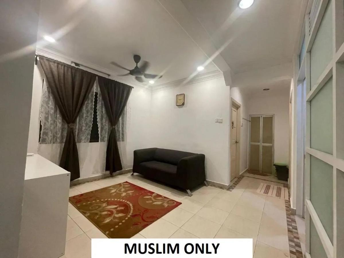 Homestay Laman Nuri, Kota Damansara Petaling Jaya Exteriér fotografie