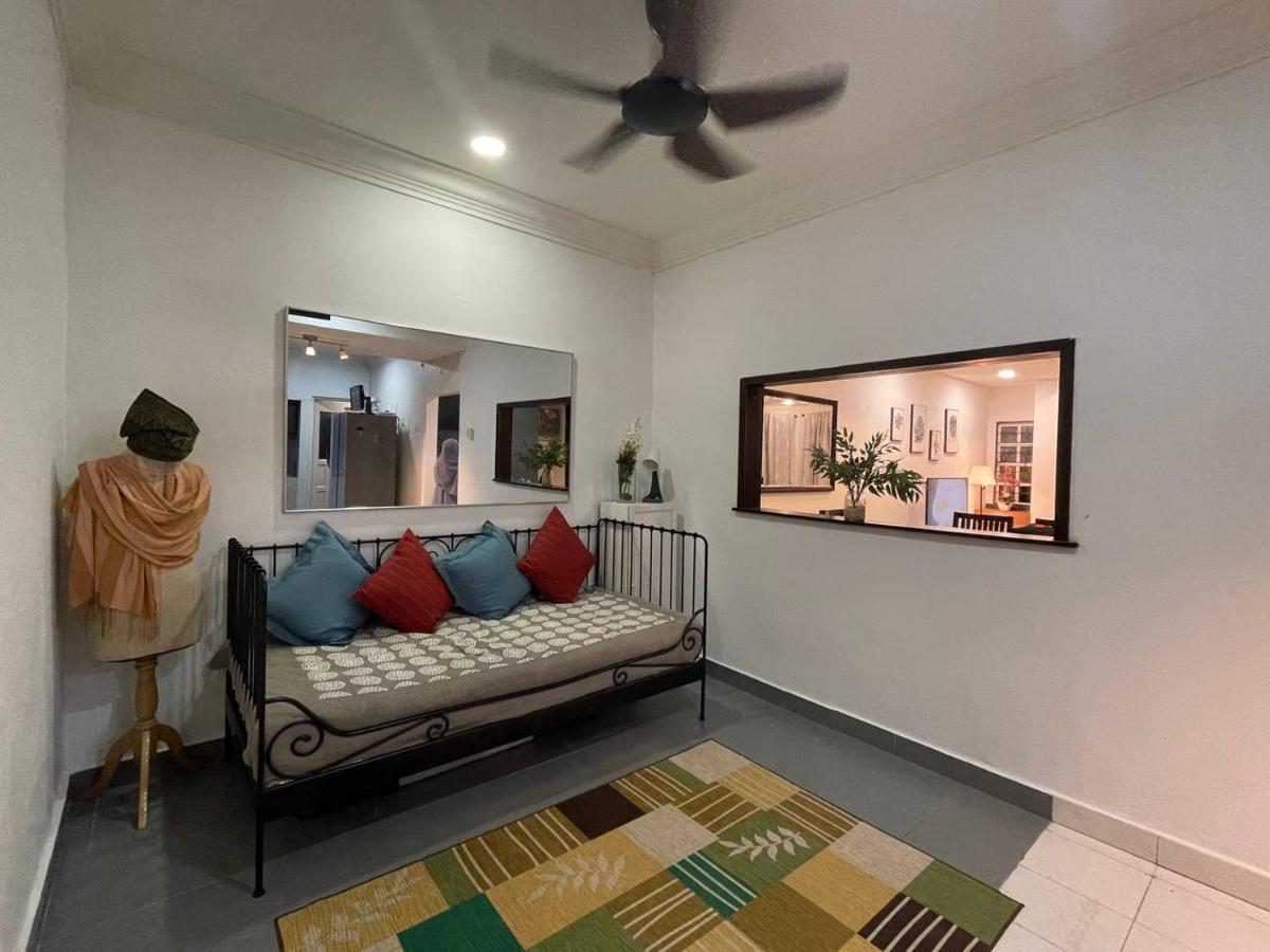 Homestay Laman Nuri, Kota Damansara Petaling Jaya Exteriér fotografie