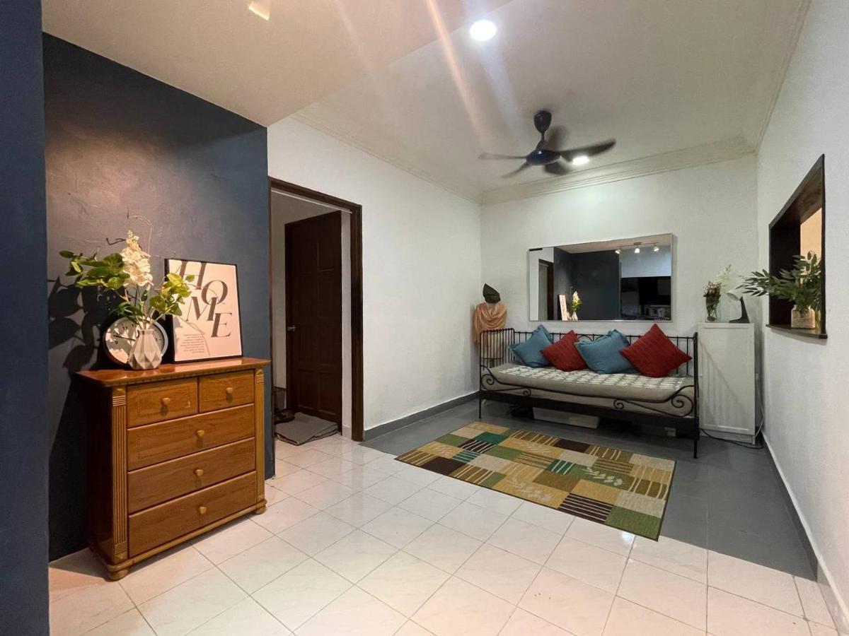 Homestay Laman Nuri, Kota Damansara Petaling Jaya Exteriér fotografie